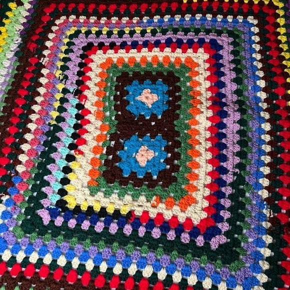 Granny Afghan Blanket small 36” x 39.5” great tablecloth / blanket / decorative - Picture 3 of 7